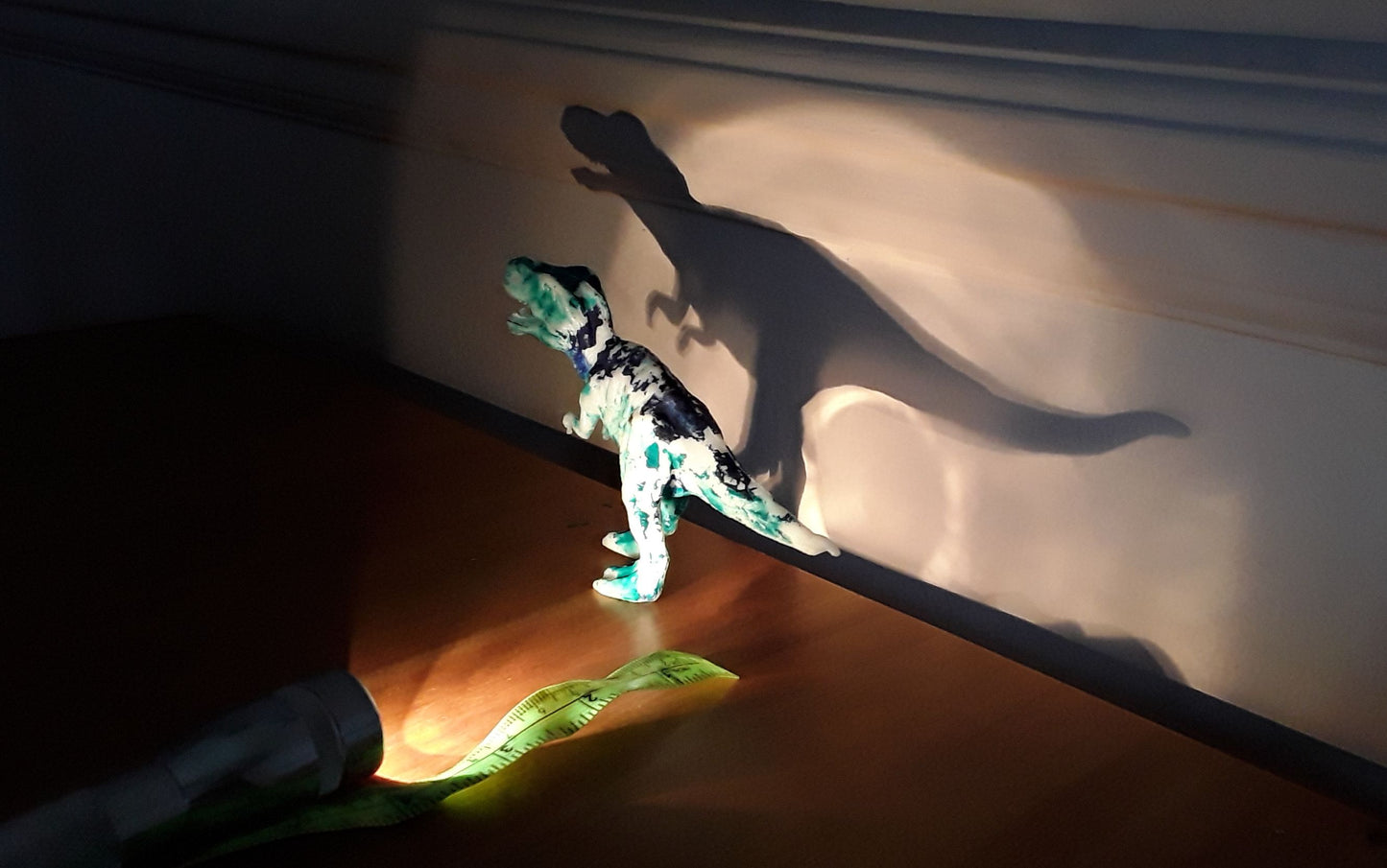 KS2 Light Shadows And Reflections Activities